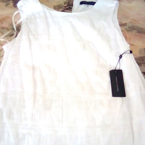 WHITE DRESS - Picture 2 of 4